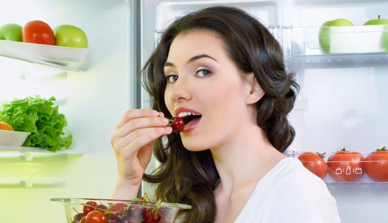 girls eat fruit for breast augmentation